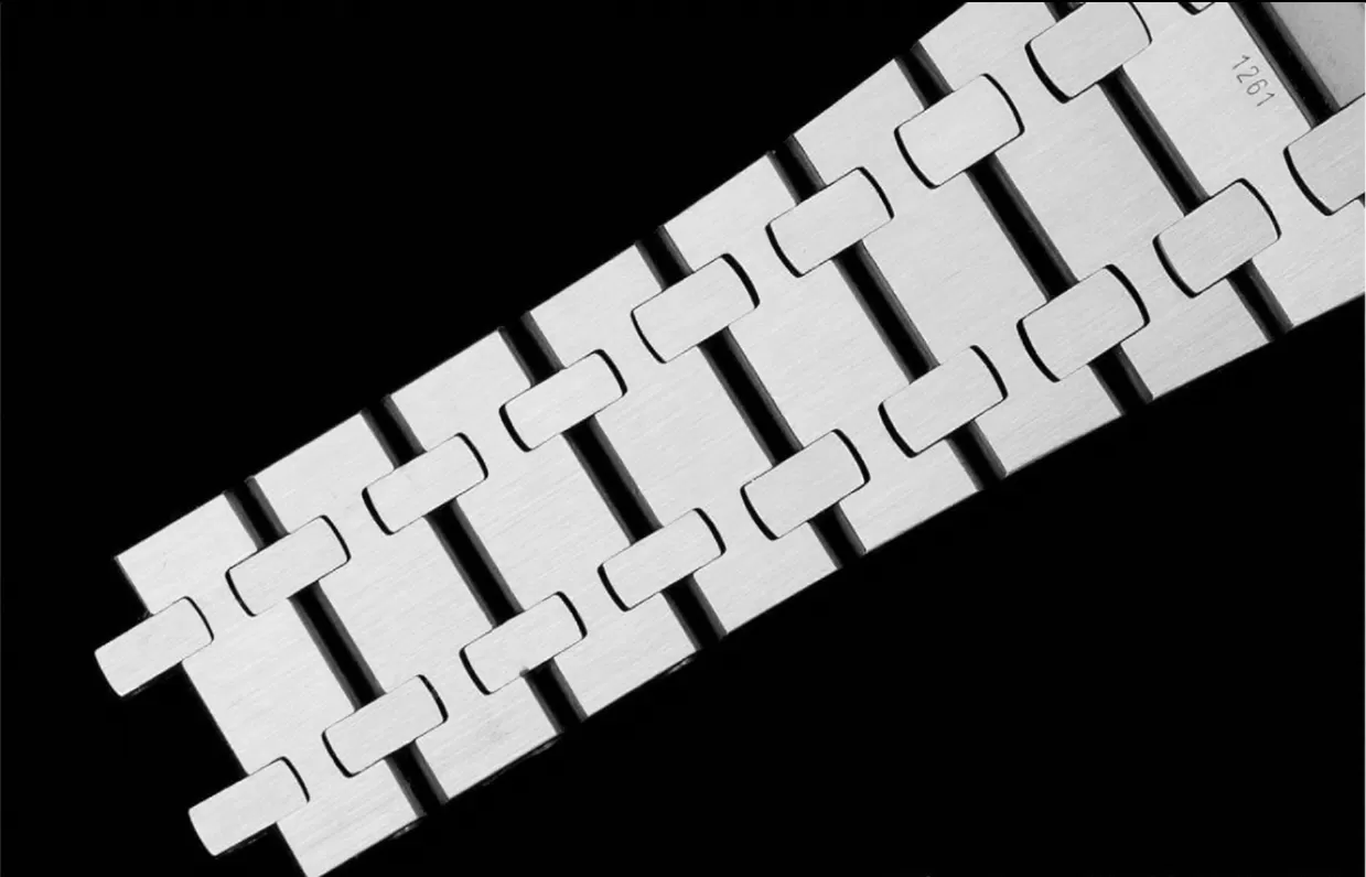 Royal Oak Ladies 67650 33mm SS/SS White ZF Swiss Qtz - Image 16