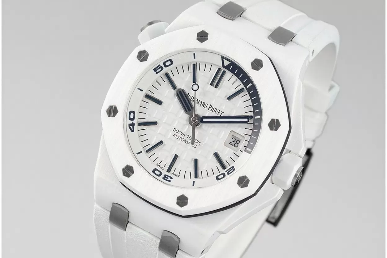 Royal Oak Diver 15707 CER/RU White ZF SA3120 Super Clone