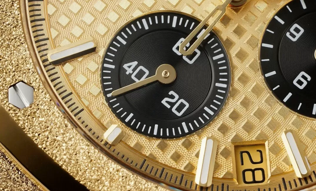 Royal Oak Chrono 26240BA Frosted 41mm YG/YG Gold/Blk APS SH4401 Super Clone - Image 4