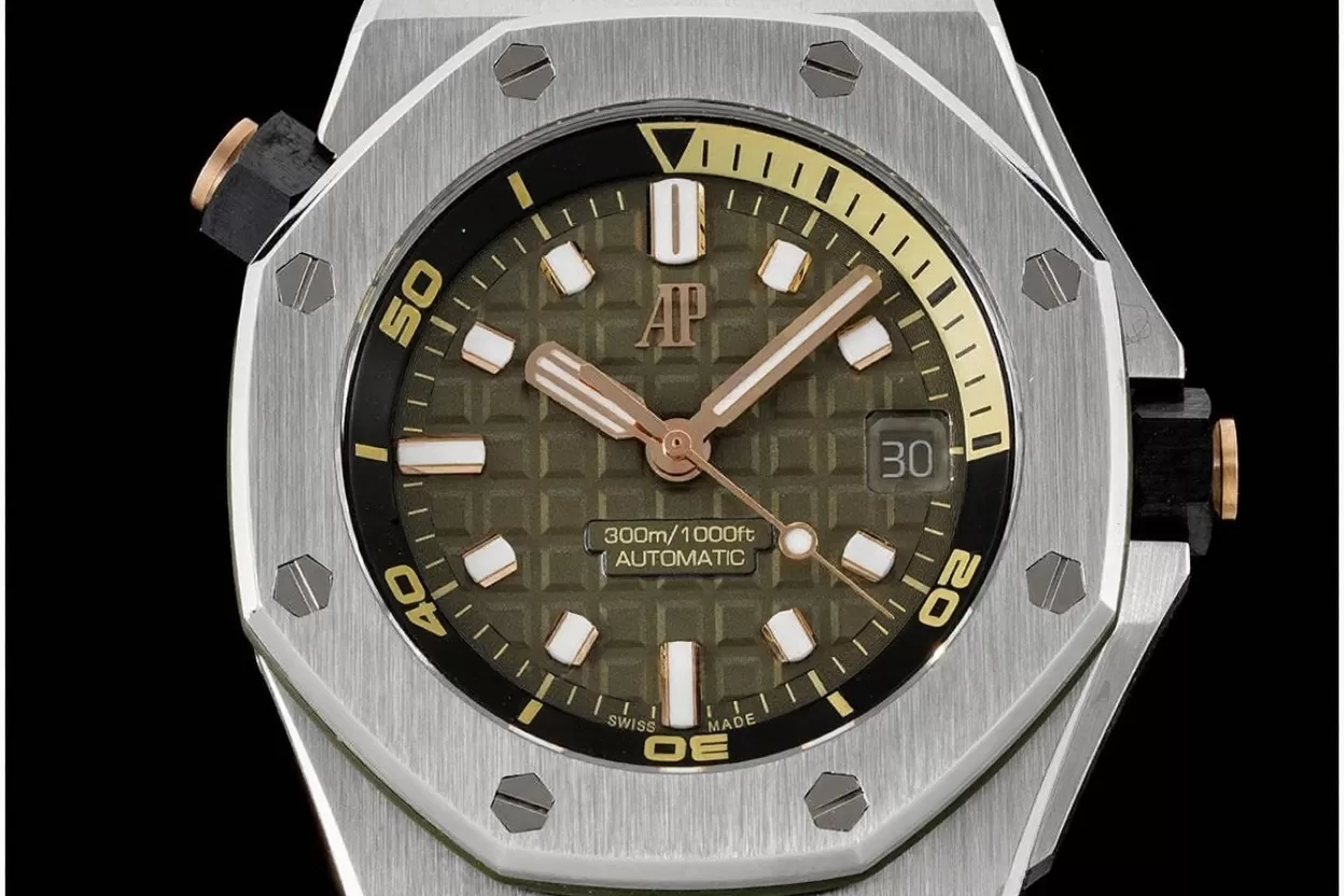 Royal Oak Offshore Diver 15720 42mm SS/RU Green/Stk ZF A4308 - Image 2
