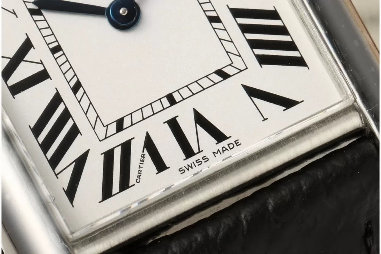Cartier - Tank Must 25.5mm White Dial on Lychee Grain Leather AF Quartz - Image 5