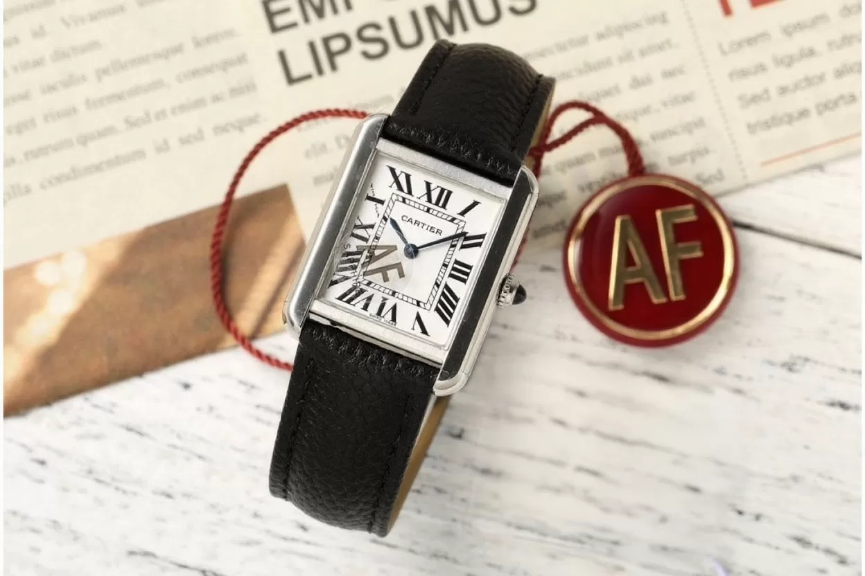 Cartier - Tank Solo 24.4mm White Dial on Lychee Grain Leather AF Quartz - Image 2