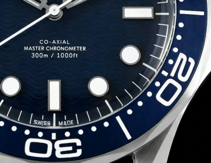 Seamaster 300m James Bond 60th 42mm SS/SS Blue Dial VSF A8806 - Image 4