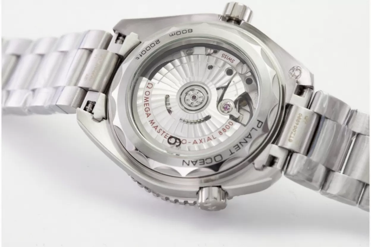 Planet Ocean 600M 39.5mm SS/SS Ladies White Dial VSF A8800 - Image 4