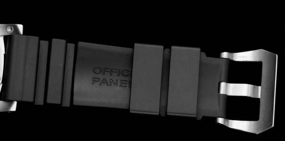 PAM683 Submersible 42mm SS/RU Black VSF P900 - Image 17