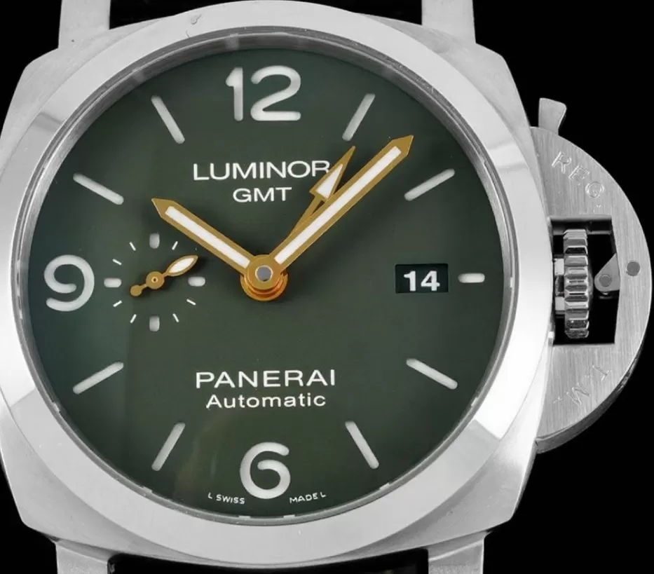 PAM1056 Luminor GMT 44mm SS/LE Green VSF P9011 Super Clone - Image 2