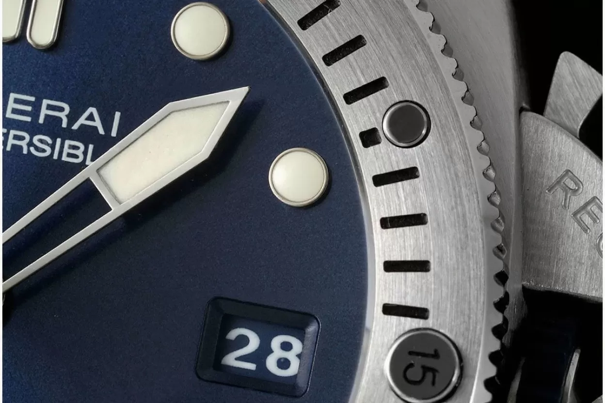 Submersible PAM1391 Luna Rossa 44mm SS/RU Blue Dial VSF P900 - Image 4