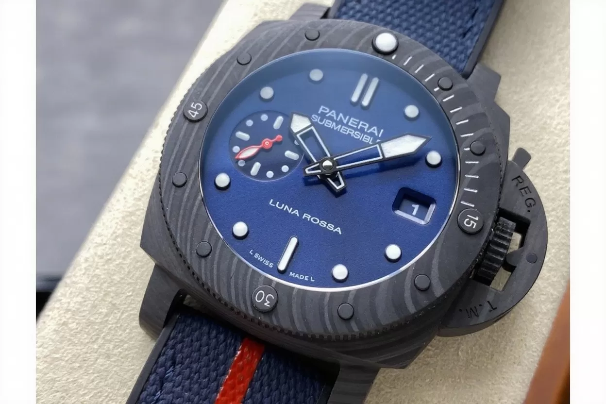 Submersible PAM1563 42mm Carbon/NY Blue Dial VSF P900 - Image 2